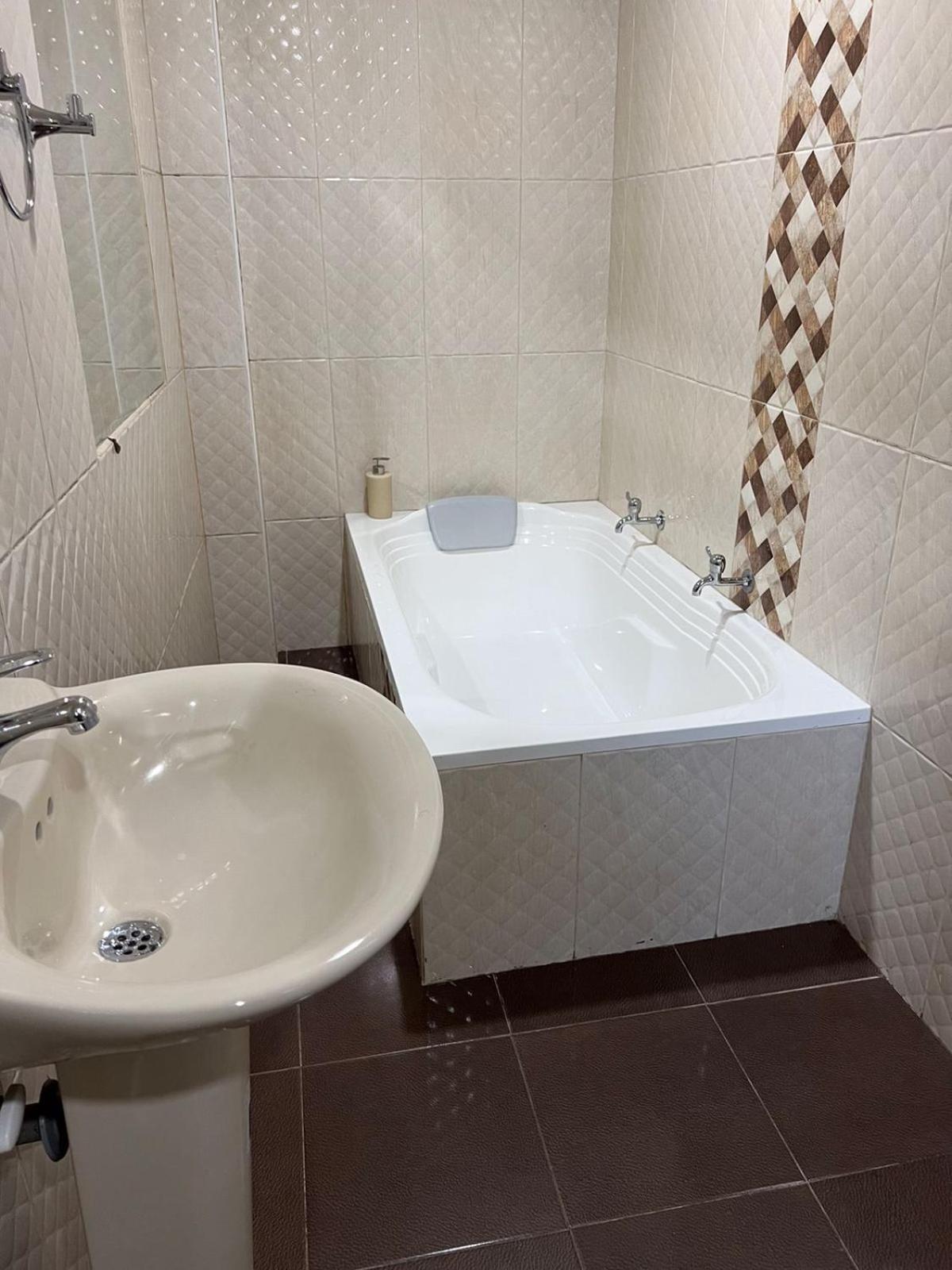 Montes De Beraka Gasthof 2*